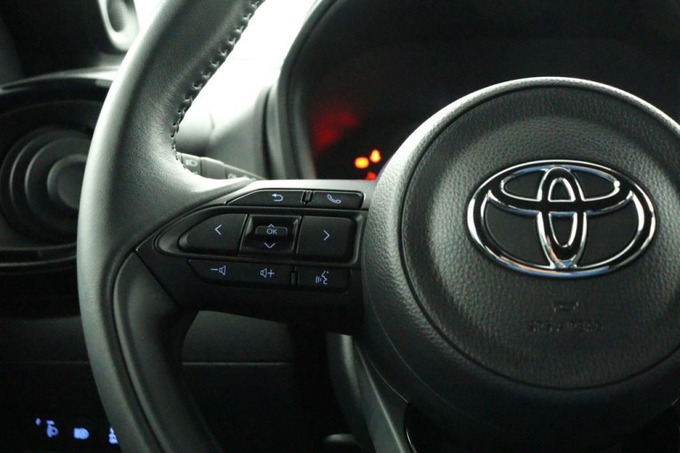 Toyota Aygo X - 1.0 VVT-i MT Premium 19