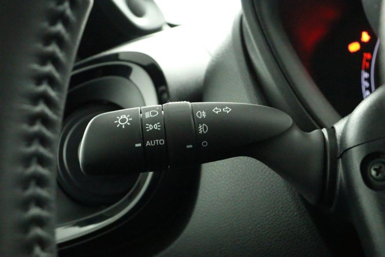 Toyota Aygo X - 1.0 VVT-i MT Premium 30