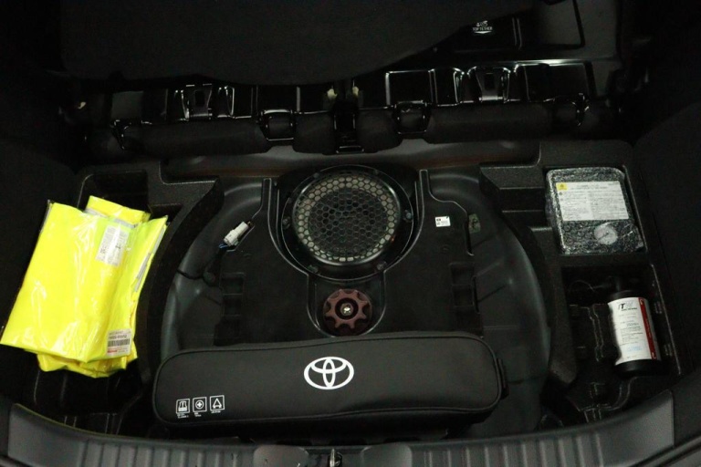Toyota Aygo X - 1.0 VVT-i MT Premium 33