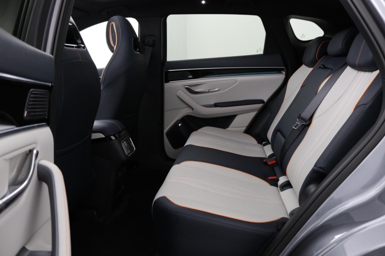BYD SEAL U - Design 87 kWh 16