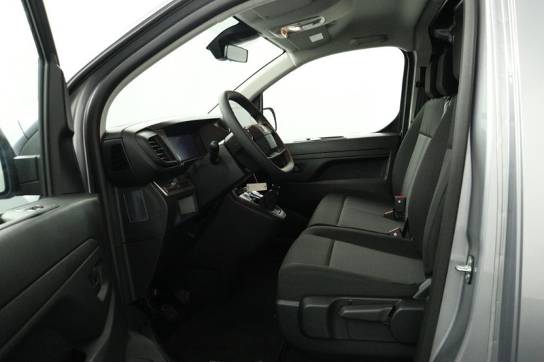 Toyota PROACE Long Worker - 2.0 D-4D L2 Challenger 22