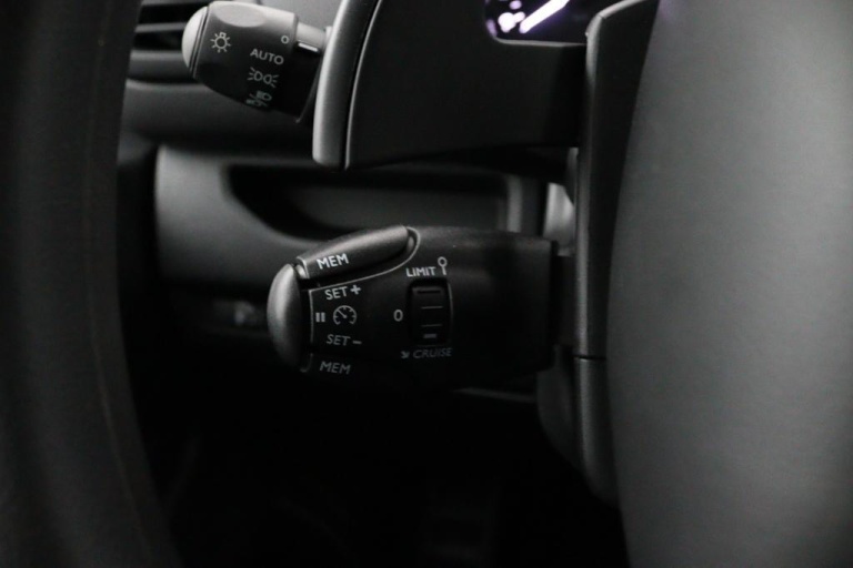 Toyota PROACE Long Worker - Long Worker 2.0 D-4D 145pk Live Automaat 32