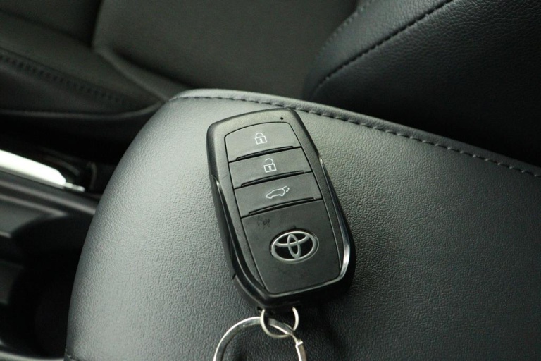 Toyota Corolla Cross - Hybrid 140 Style 11