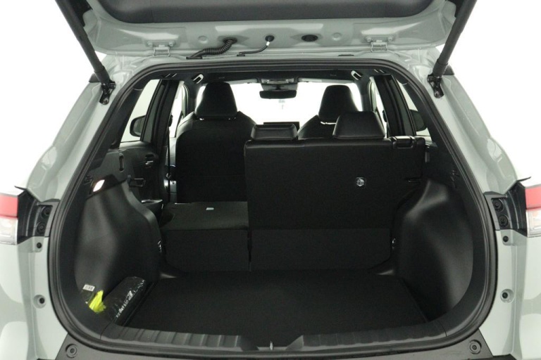 Toyota Corolla Cross - Hybrid 140 Style 23