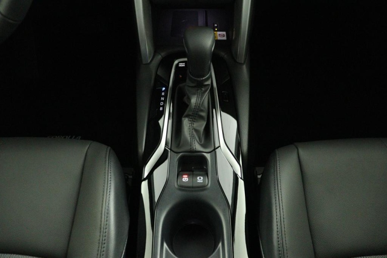 Toyota Corolla Cross - Hybrid 140 Style 25