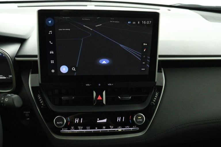 Toyota Corolla Cross - Hybrid 140 Style 26