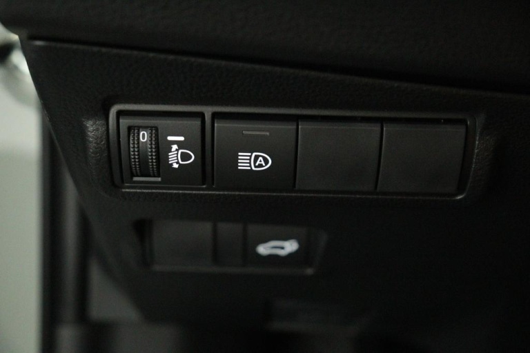 Toyota Corolla Cross - Hybrid 140 Style 27
