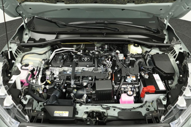 Toyota Corolla Cross - Hybrid 140 Style 33