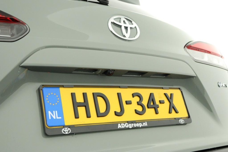 Toyota Corolla Cross - Hybrid 140 Style 37