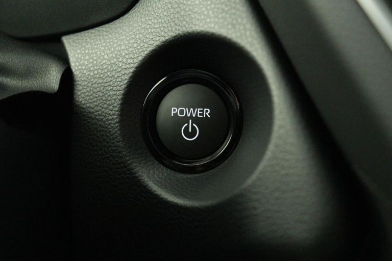 Toyota Corolla Cross - Hybrid 140 Style 41