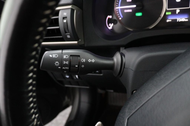 Lexus IS - 300h Hybrid Business Line 27