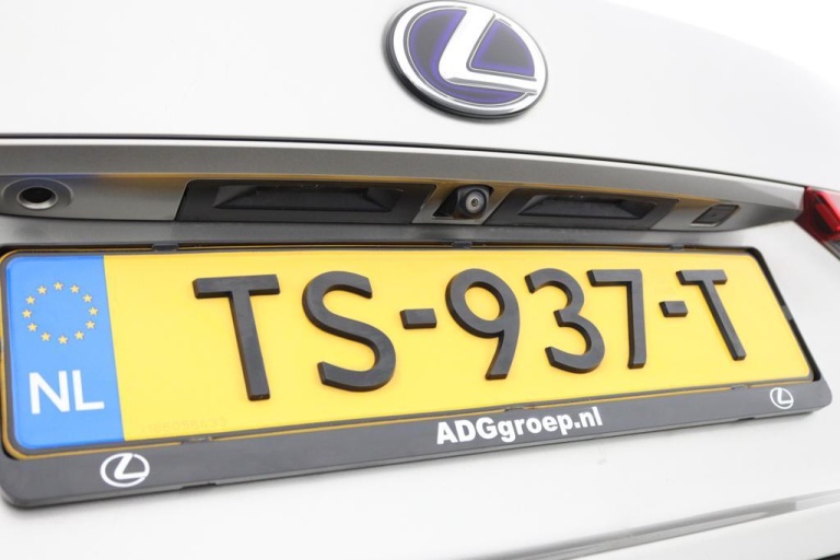 Lexus IS - 300h Hybrid Business Line 36