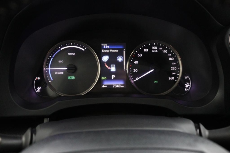 Lexus IS - 300h Hybrid Business Line 6