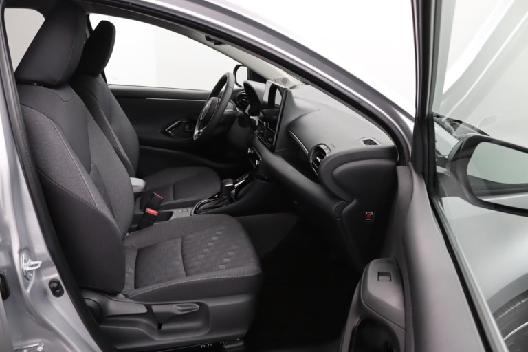 Toyota Yaris - 1.5 Hybrid 115 First Edition 11
