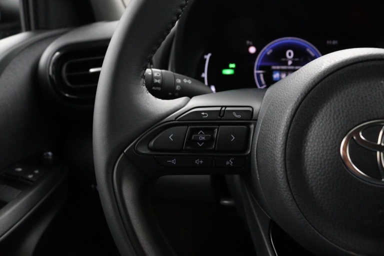 Toyota Yaris - 1.5 Hybrid 115 First Edition 20