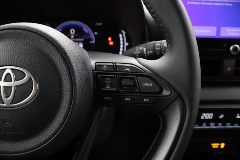 Toyota Yaris - 1.5 Hybrid 115 First Edition 21