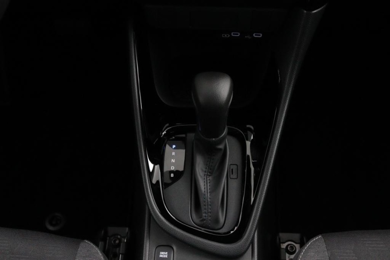 Toyota Yaris - 1.5 Hybrid 115 First Edition 23