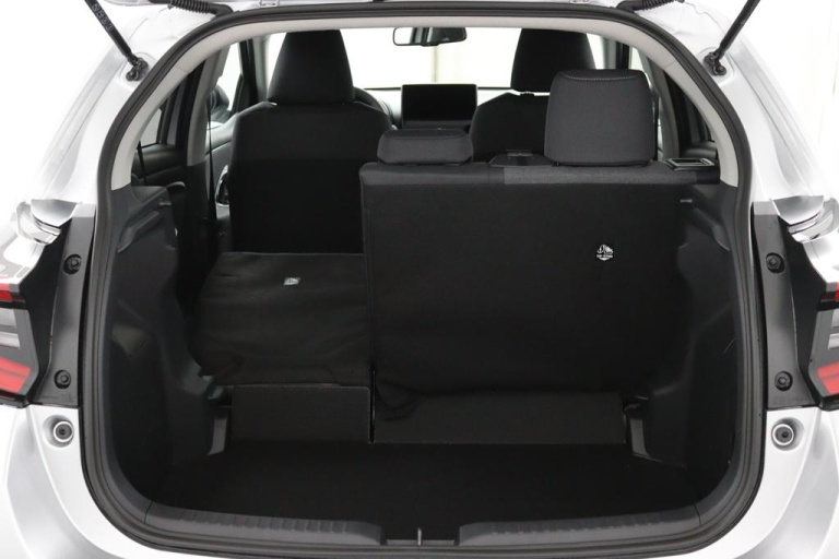 Toyota Yaris - 1.5 Hybrid 115 First Edition 27