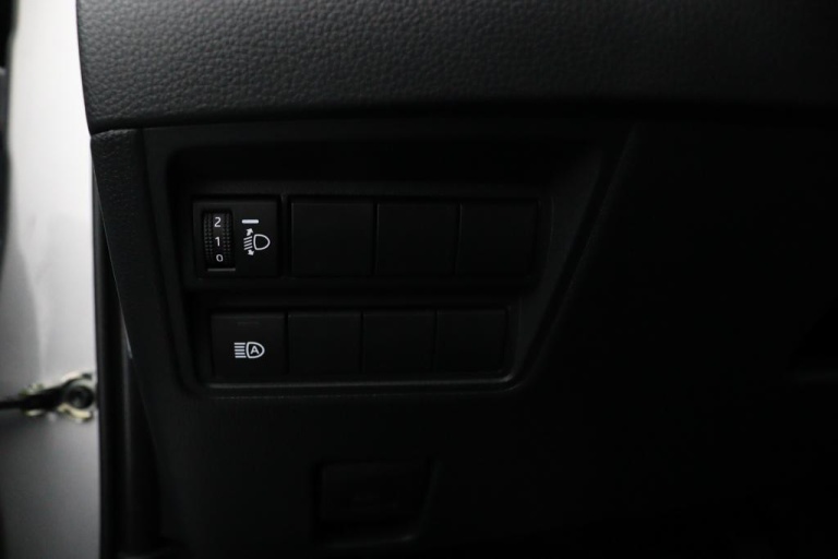 Toyota Yaris - 1.5 Hybrid 115 First Edition 30