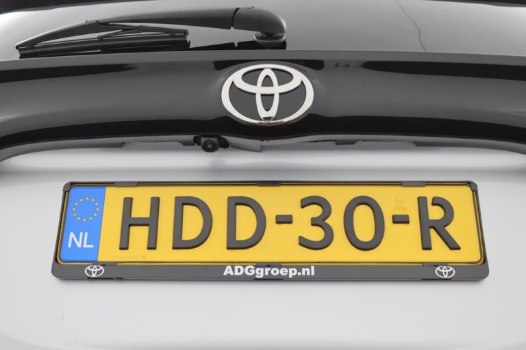 Toyota Yaris - 1.5 Hybrid 115 First Edition 37