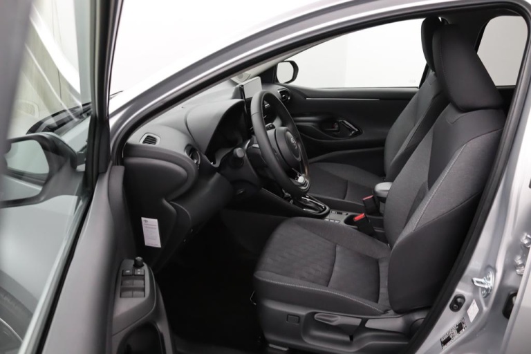 Toyota Yaris - 1.5 Hybrid 115 First Edition 9