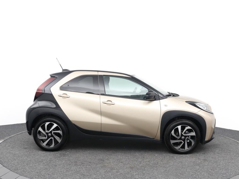 Toyota Aygo X - 1.0 VVT-i MT Pulse 12