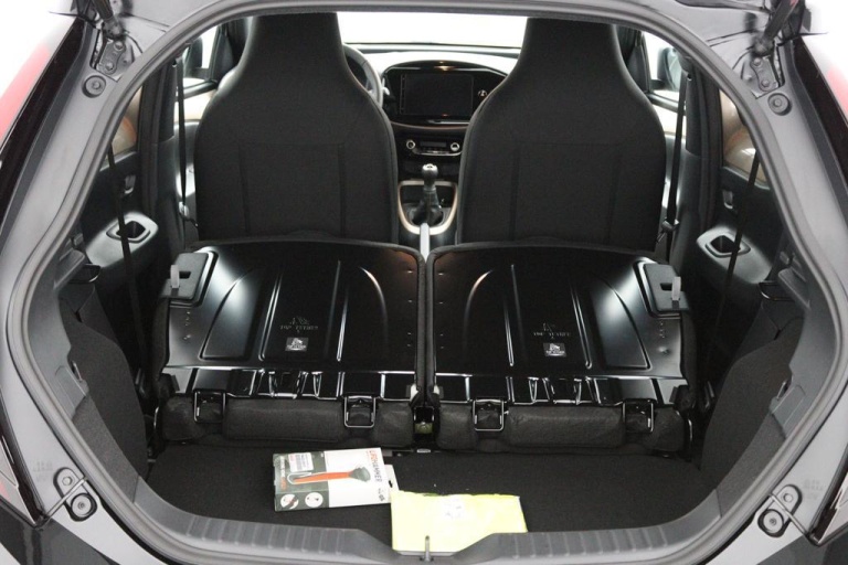 Toyota Aygo X - 1.0 VVT-i MT Pulse 24