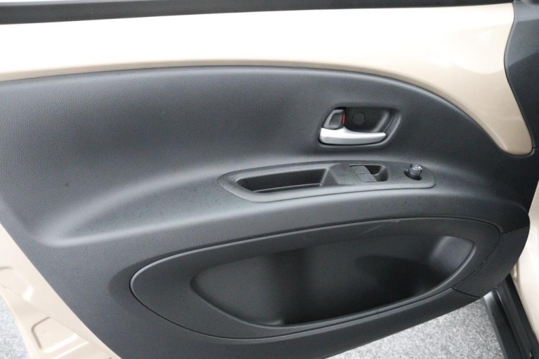 Toyota Aygo X - 1.0 VVT-i MT Pulse 26