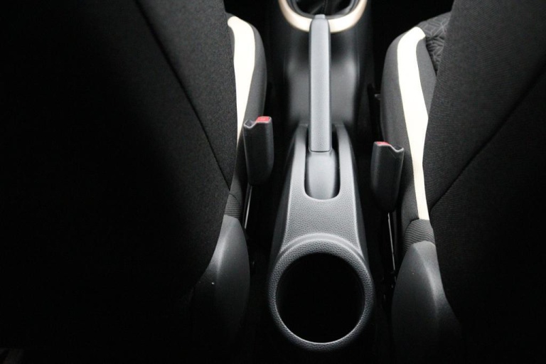 Toyota Aygo X - 1.0 VVT-i MT Pulse 38