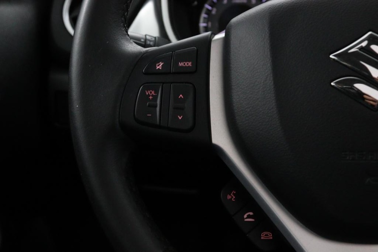 Suzuki Vitara - 1.0 Boosterjet Stijl 19