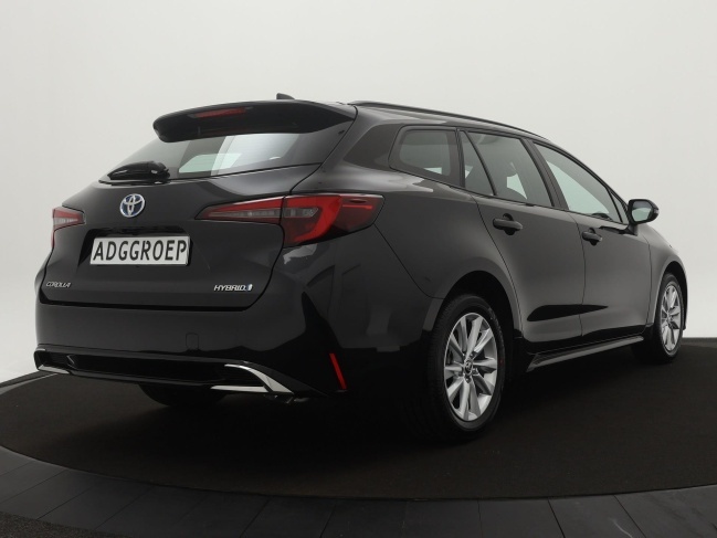 Toyota Corolla Touring Sports - Hybrid 140 2