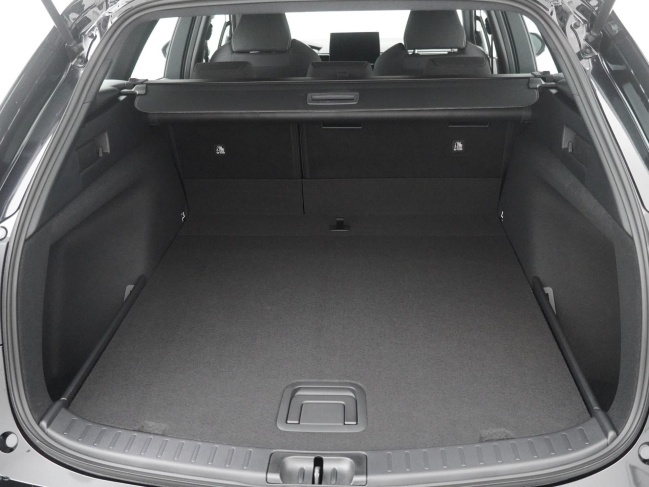 Toyota Corolla Touring Sports - Hybrid 140 23