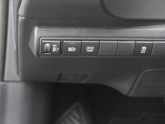 Toyota Corolla Touring Sports - Hybrid 140 27