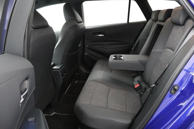Toyota Corolla Touring Sports - 1.8 Hybrid First Edition 37