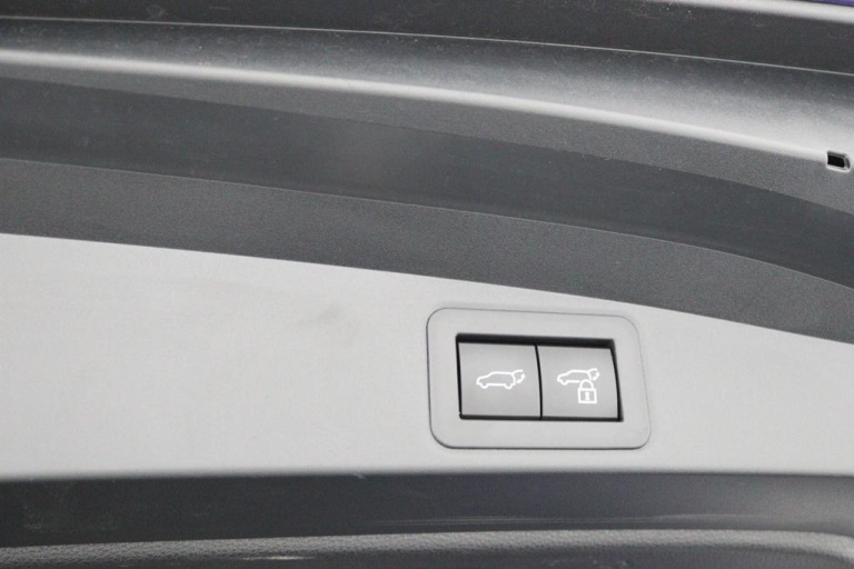Toyota Corolla Touring Sports - 1.8 Hybrid First Edition 41