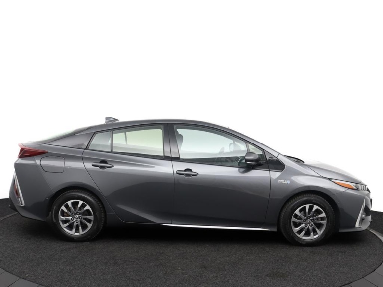 Toyota Prius - 1.8 Plug-in Executive 13