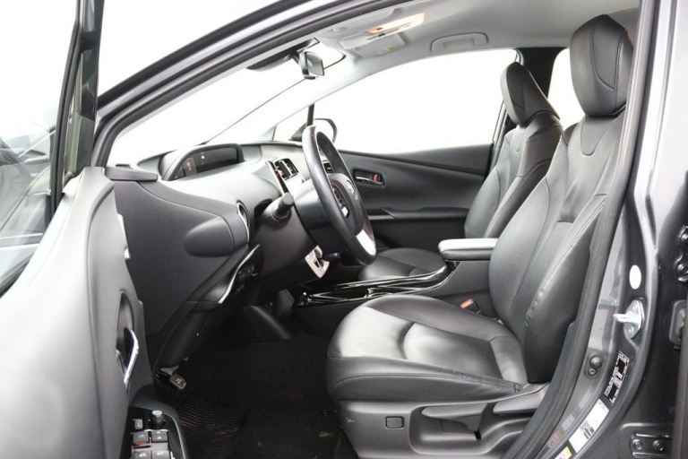 Toyota Prius - 1.8 Plug-in Executive 17