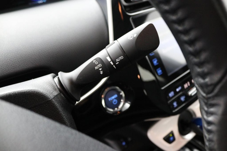 Toyota Prius - 1.8 Plug-in Executive 31