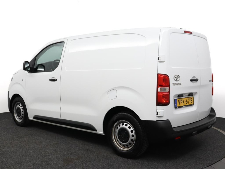 Toyota PROACE Compact - 1.5 D-4D Cool Comfort 12