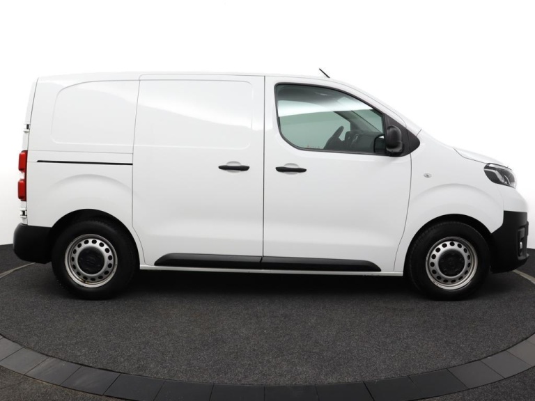 Toyota PROACE Compact - 1.5 D-4D Cool Comfort 13