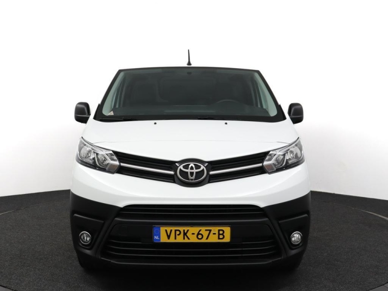 Toyota PROACE Compact - 1.5 D-4D Cool Comfort 15