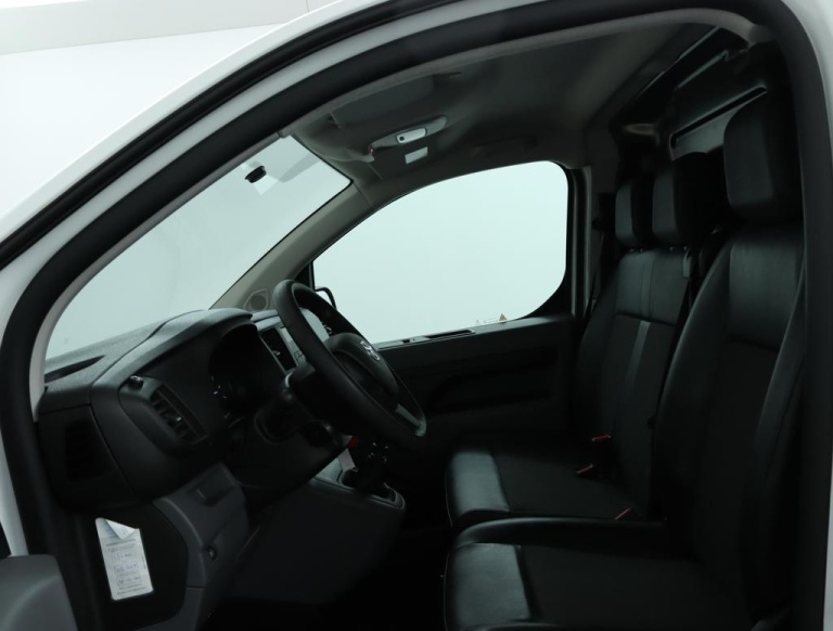 Toyota PROACE Compact - 1.5 D-4D Cool Comfort 16