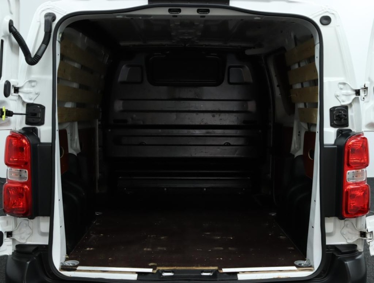 Toyota PROACE Compact - 1.5 D-4D Cool Comfort 26
