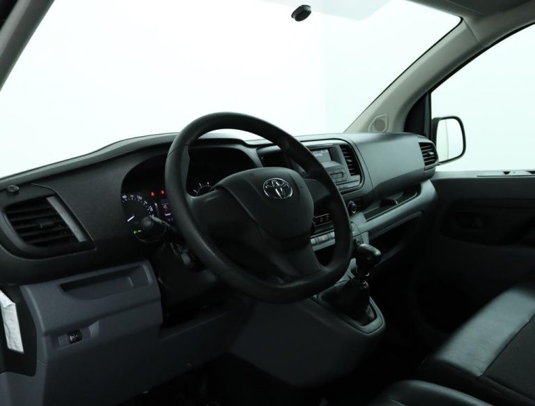 Toyota PROACE Compact - 1.5 D-4D Cool Comfort 5