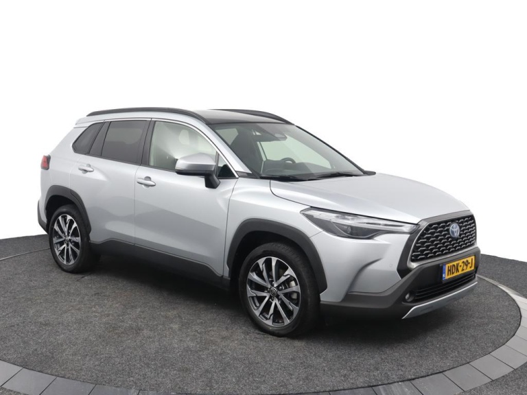 Toyota Corolla Cross - 2.0 High Power Hybrid First Edition 14
