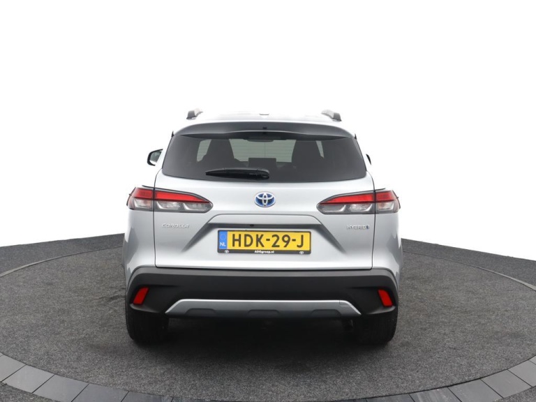 Toyota Corolla Cross - 2.0 High Power Hybrid First Edition 34