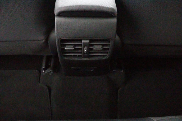 Toyota Corolla Cross - 2.0 High Power Hybrid First Edition 39