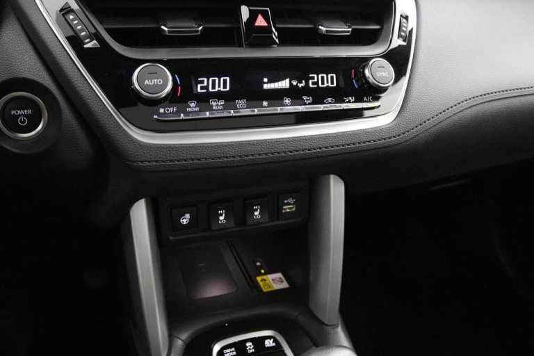 Toyota Corolla Cross - 2.0 High Power Hybrid First Edition 7