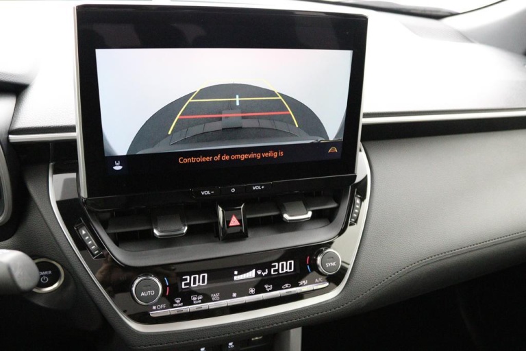Toyota Corolla Cross - 2.0 High Power Hybrid First Edition 8