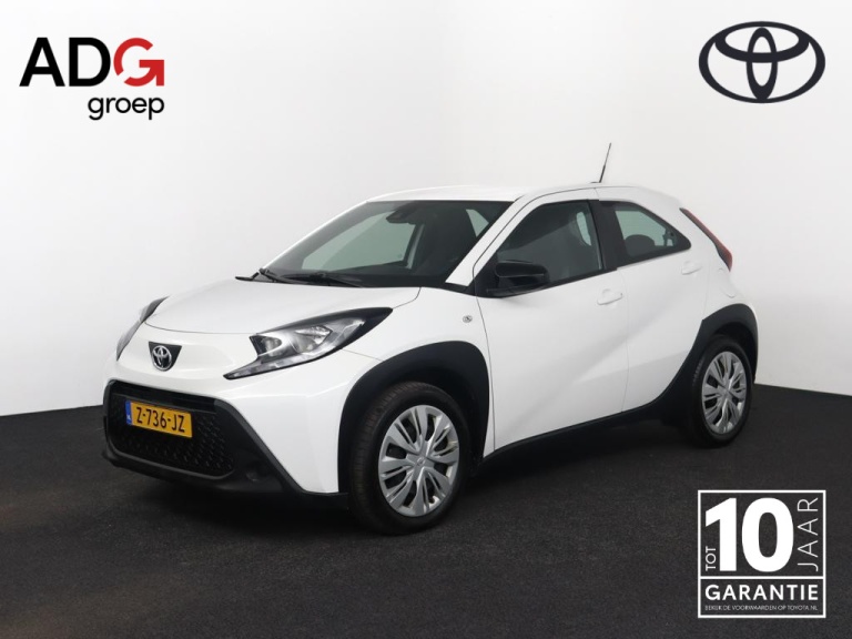 Toyota Aygo X - 1.0 VVT-i MT Play 1